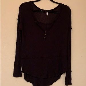 Black long sleeve with 3 buttons